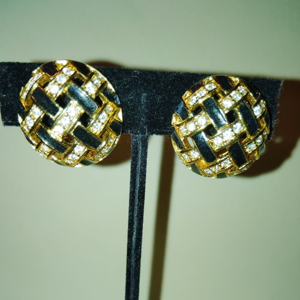 Swarovski Crystal Signed Black Enamel Clip On Basket Weave Earrings Timeless!